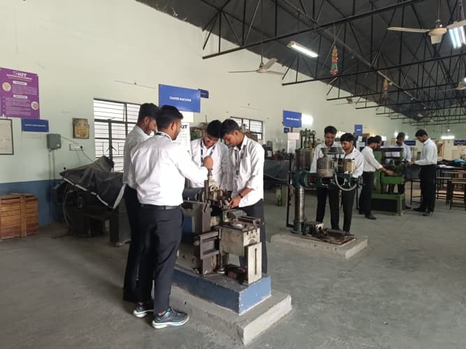 KIT Kanpur Infrastructure photo 1